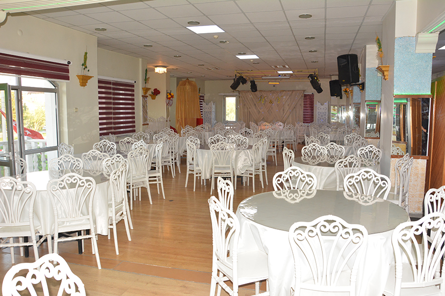 Salonumuzdan Kareler